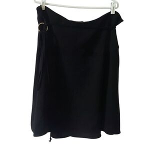 Lady Hazan solid black skirt with belt